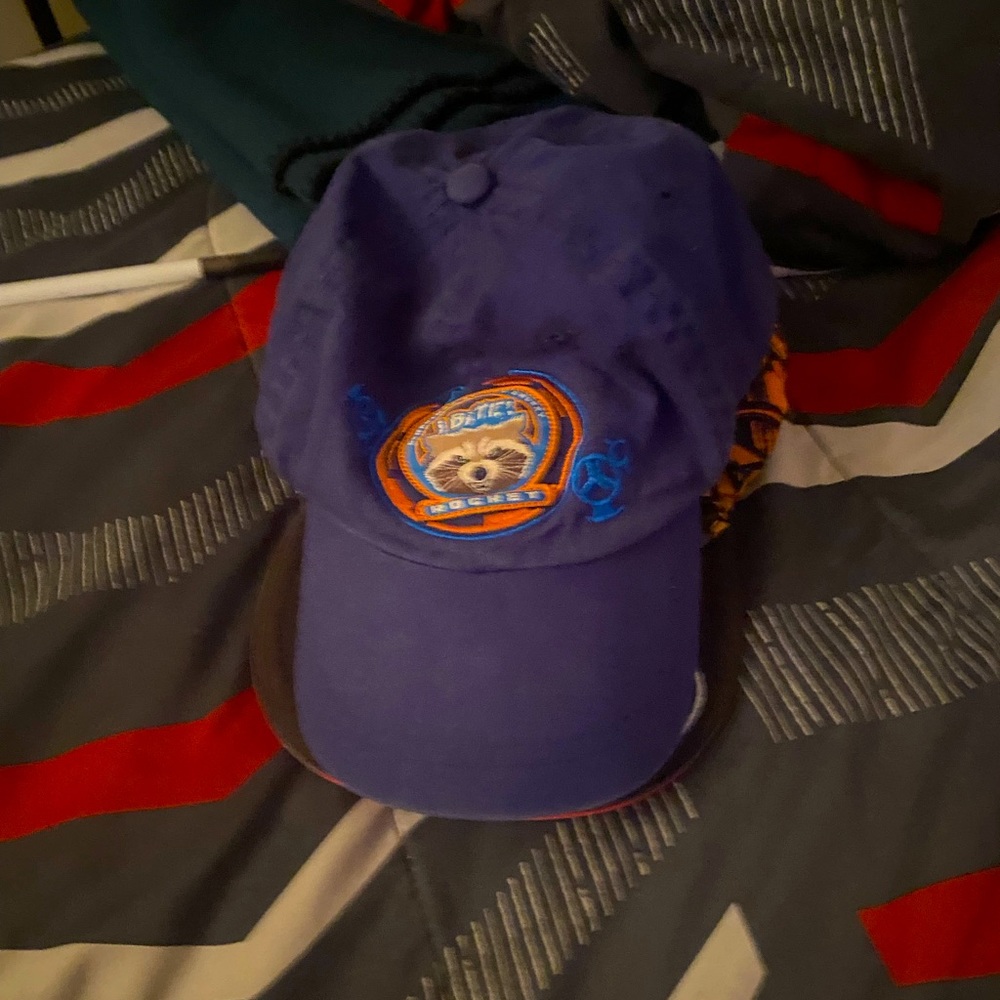 2 Marvel Kids Hats